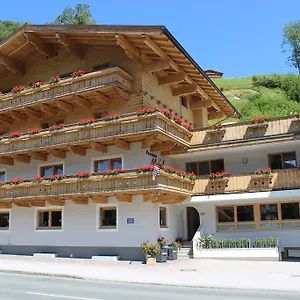 https://pension-michael-saalbach-hinterglemm.saalbachhinterglemmhotels.com