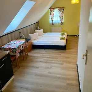 https://pension-alt-strassgang.graz-austria-hotels.com