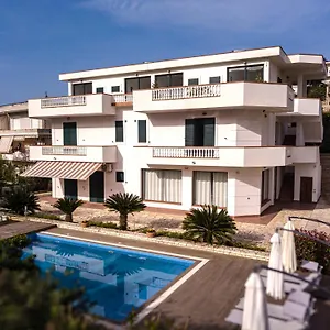  Bed and breakfast La Quiete Albania