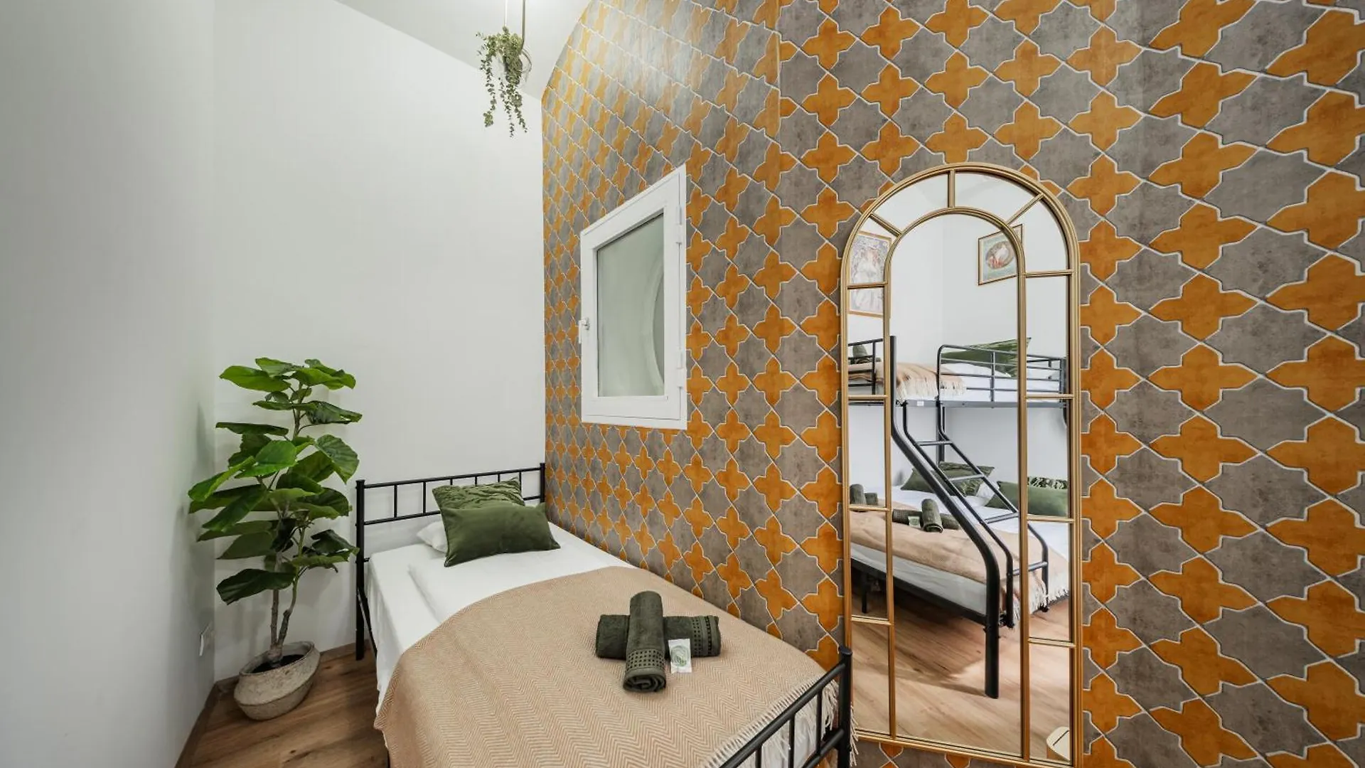 Bloom By Home1 Viena 0*,